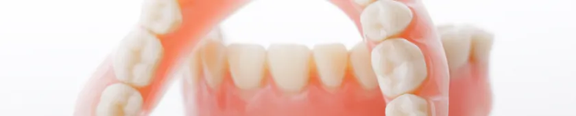 入れ歯（義歯治療）